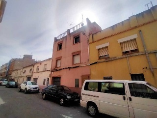 Edificio en C/ Sant Josep  8