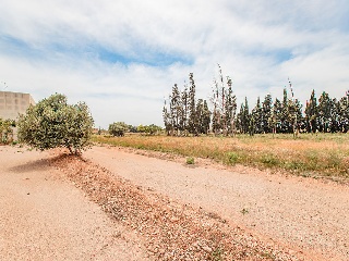 Suelo urbano con edificación en L´Aldea 37