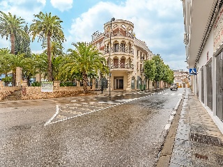 Local con plaza de garaje en Av de Andalucía 34