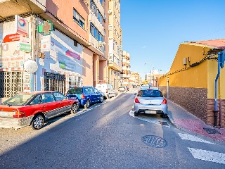 Local en C/ Javea, Alicante 19