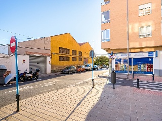 Local en C/ Javea, Alicante 35