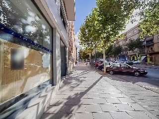 Local comercial en Avda País Valencià, Concentaina 30