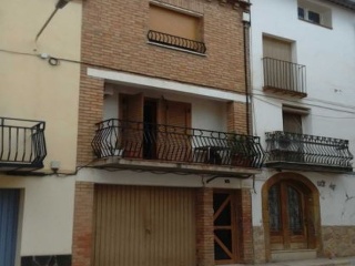 Casa adosada en Av Cataluña 9