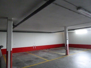 Plazas de garaje en Av de la Vilaboa 12