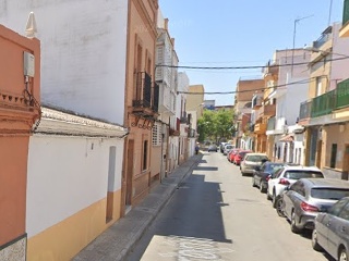 Vivienda en C/ Coronil, Camas (Sevilla) 2