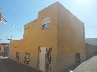 Casa adosada en Calle San Ramón, Adra 1