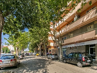Local en venta en Vilanova I La Geltrú de 134  m²