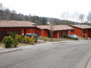 Casas adosadas en construcción en Av del Montseny, Viladrau (Girona) 1