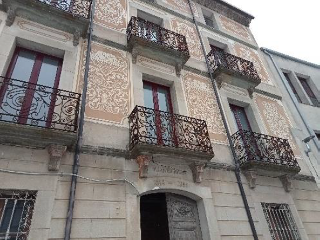 Edificio de viviendas en construcción detenida en Sant Hilari Sacalm - Girona - 1