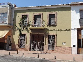 Casa adosada en CL García Araus 1