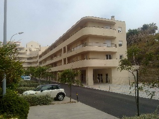 Piso y garaje en Benalmádena (Málaga) 1