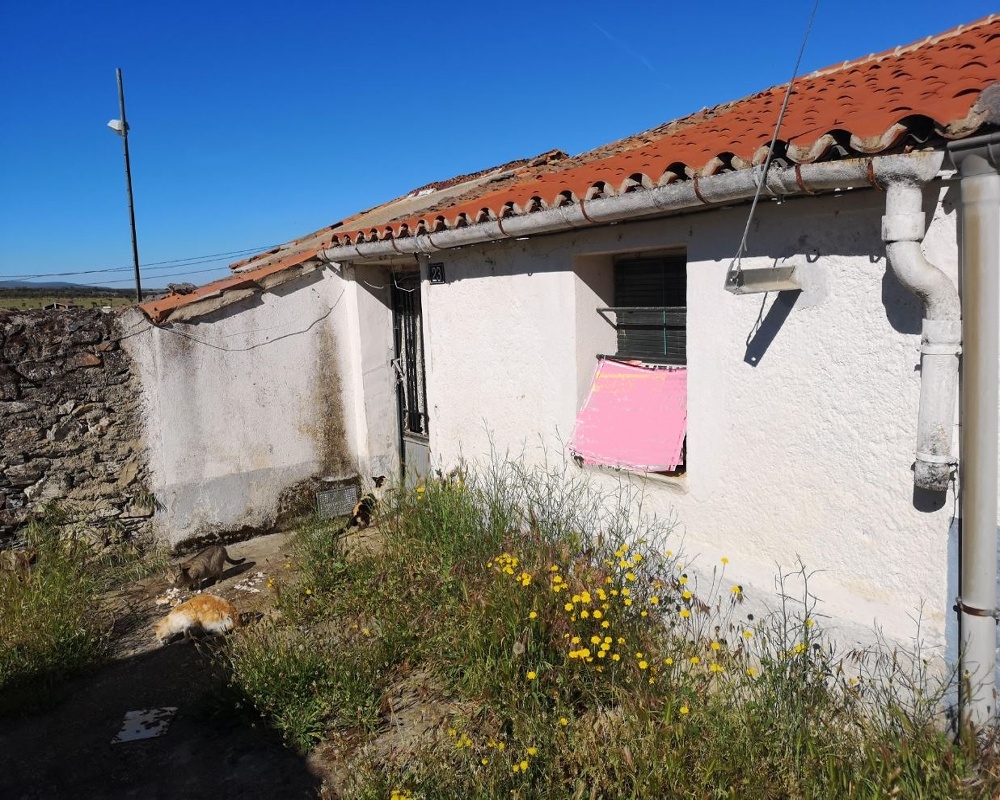 Casa en C/ Coria, Pizarral (Salamanca)