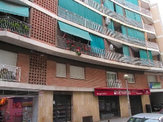 Local en venta en Cerdanyola Del Vallès de 175  m²