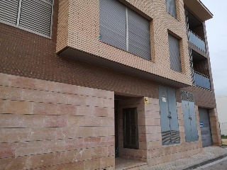 Local y plazas de garaje en Deltebre ,Tarragona 2