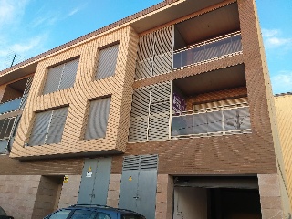 Local y plazas de garaje en Deltebre ,Tarragona 2