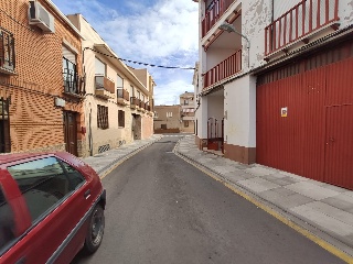 Local y plazas de garaje en Deltebre ,Tarragona 11