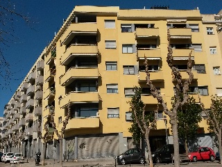 Local en venta en Vilanova I La Geltrú de 218  m²