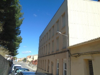 Edificio de viviendas y plazas de garaje en Flix , Tarragona 5