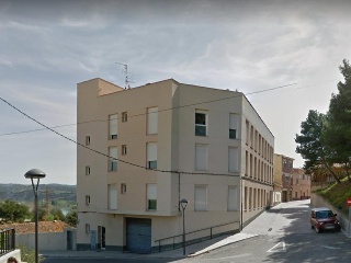 Edificio de viviendas y plazas de garaje en Flix , Tarragona 2