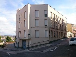 Edificio de viviendas y plazas de garaje en Flix , Tarragona 1
