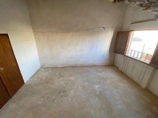 01223-0001 8