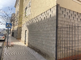 Edificio de viviendas, locales y plazas de garaje en La Algaba , Sevilla 4