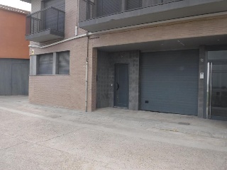 Edificio de viviendas y plazas de garaje en Els Alamús ,Lleida 2
