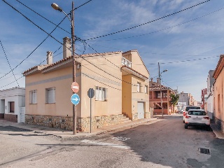 Casa adosada en C/ Comunero Juan Bravo - Deltebre - Tarragona 1