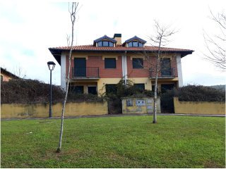 Piso en venta en Comillas de 166  m²