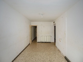 Piso en C/ Torras y Bages - Salt - 28