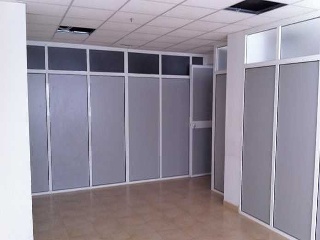 Local Comercial en C/ Vázquez López 11