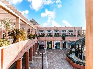 Locales en Av Islantilla, Centro Comercial Islantilla, Isla Cristina (Huelva)  17
