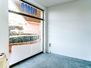 Locales en Av Islantilla, Centro Comercial Islantilla, Isla Cristina (Huelva)  18