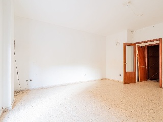 Piso con garaje en C/ Dolores Ibárruri 11