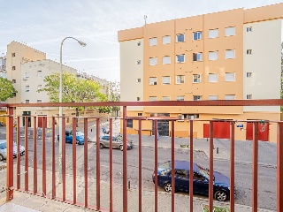Piso con garaje en C/ Dolores Ibárruri 26