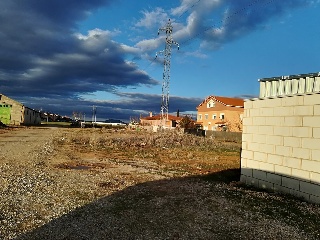 Suelo en C/ Molina de Aragón 16