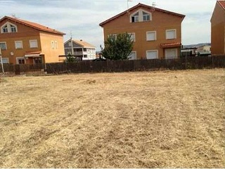 Suelo en C/ Molina de Aragón 17