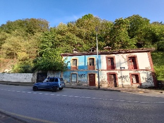 Suelo en Mieres 50