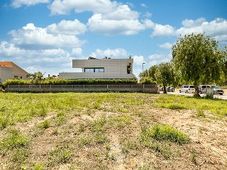Suelo urbanizable en Les Comes 51