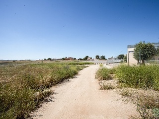 Suelo en Argés 19