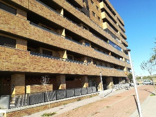 Vivienda y garajes en C/ Van Gogh  9