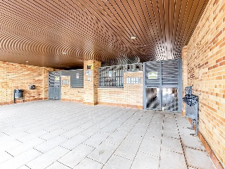 Vivienda y garajes en C/ Van Gogh  15