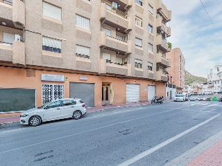 Vivienda en Av de Cieza - Abarán - 75
