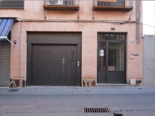 Plazas de garaje en C/ Santiago de la Fuente 5