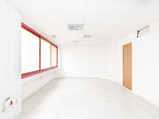 Oficinas en Av Aeronáutica, Sevilla 17