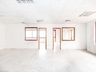 Oficinas en Av Aeronáutica, Sevilla 21