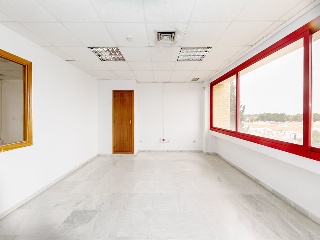Oficinas en Av Aeronáutica, Sevilla 24
