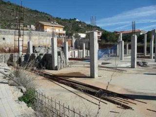Edificio de viviendas en construcción en Castellnovo 8