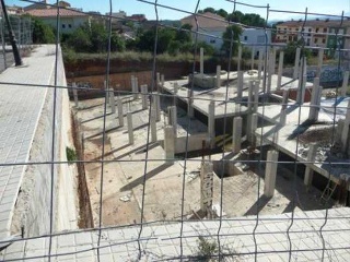Edificio de viviendas en construcción en Castellnovo 9