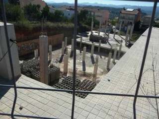 Edificio de viviendas en construcción en Castellnovo 10